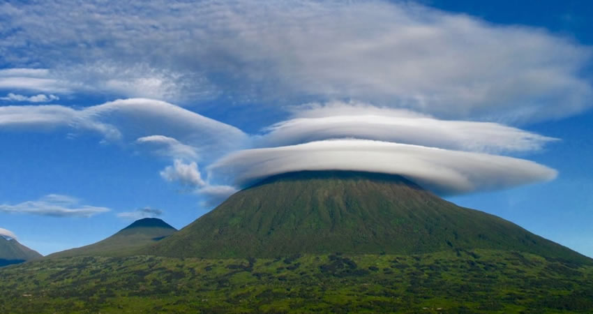 mount karisimbi in rwanda